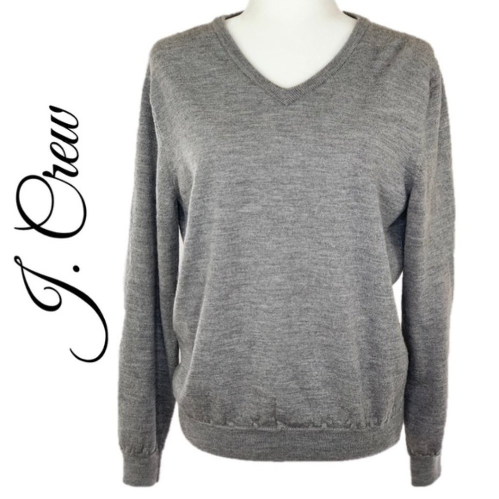 J. CREW MEN’S PURE MERINO WOOL GRAY V NECK SWEATER